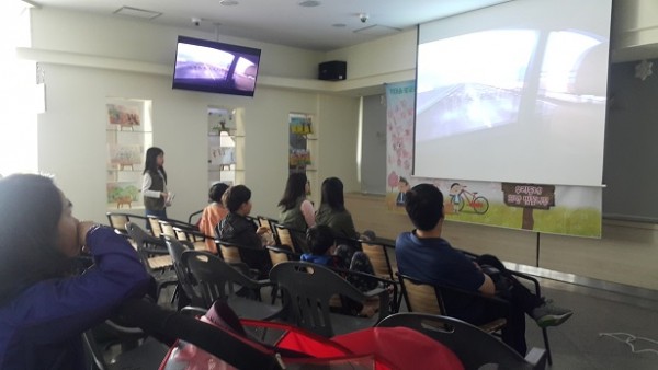 4월 마을영화관 도리를찾아서