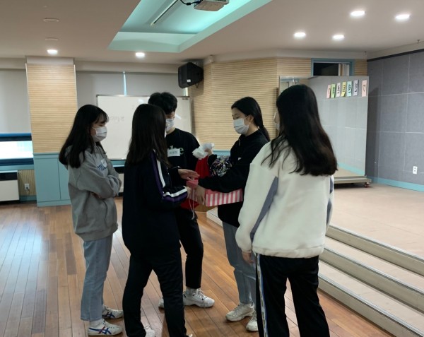 df590c04a5c8bea5a3cbb38789edca32_1606214