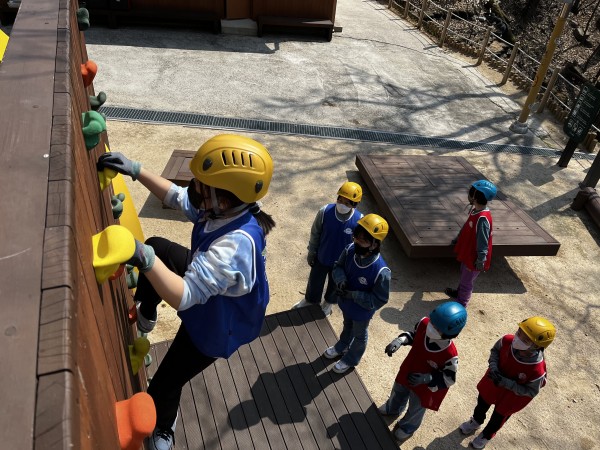 c2ee3aac9ab76863cd482083439f93cd_1652084